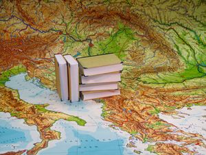 Das Handbuch zur Geschichte Südosteuropas